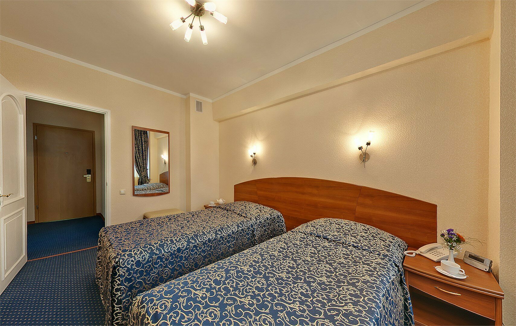 Люкс с двумя раздельными кроватями