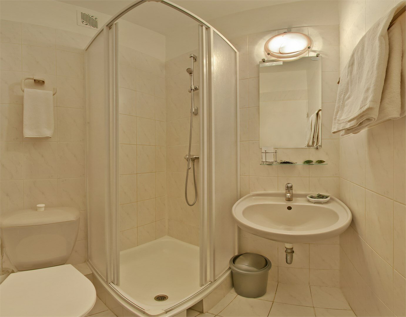 Стандарт с одной большой кроватью