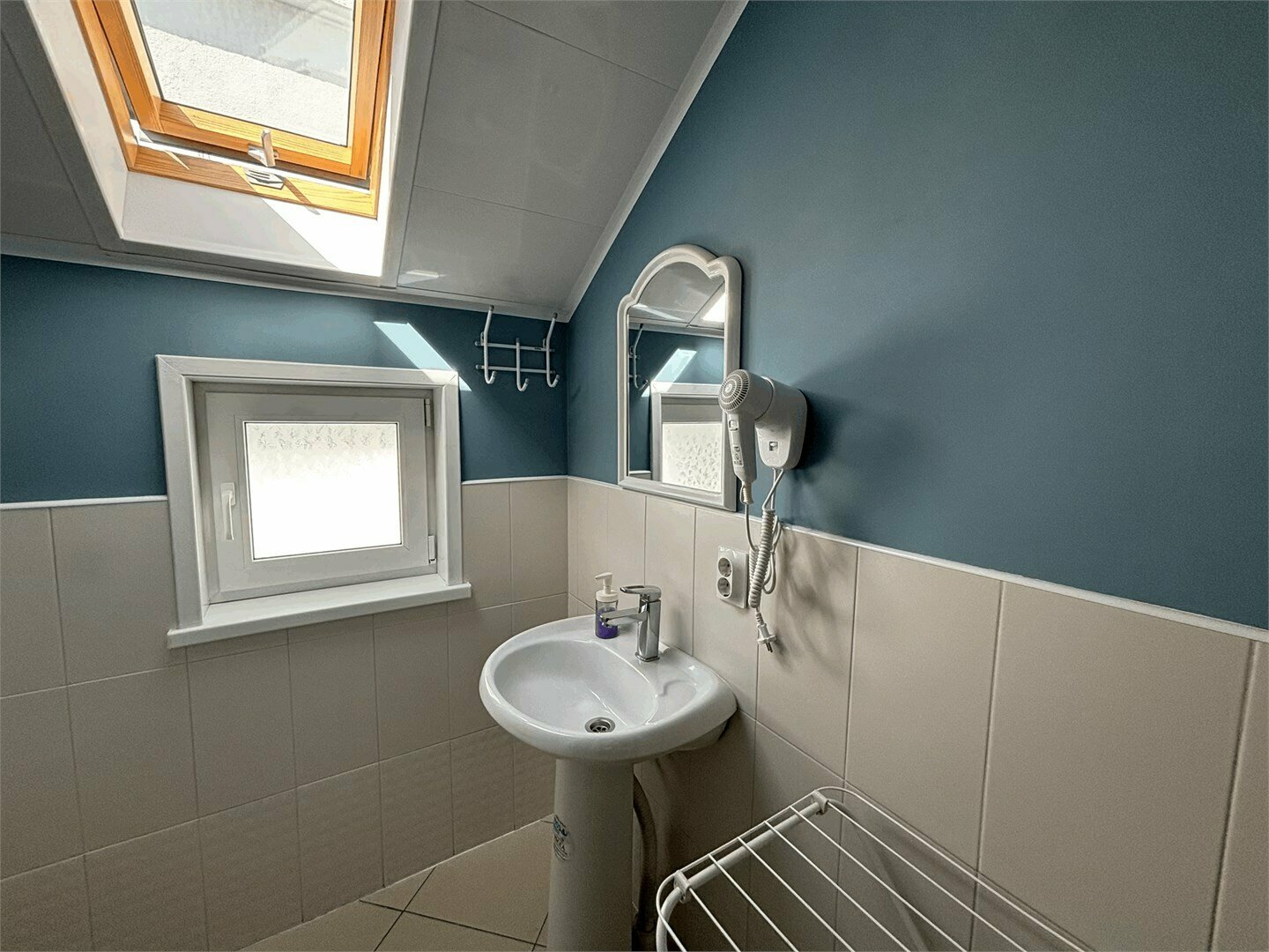 Двухместная Комната Комфорт в Блоке с Удобствами на две комнаты