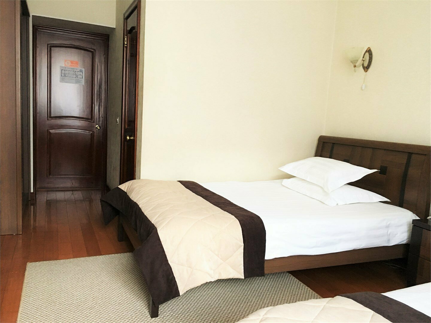 Двухместный 2 кровати  (завтрак включён)