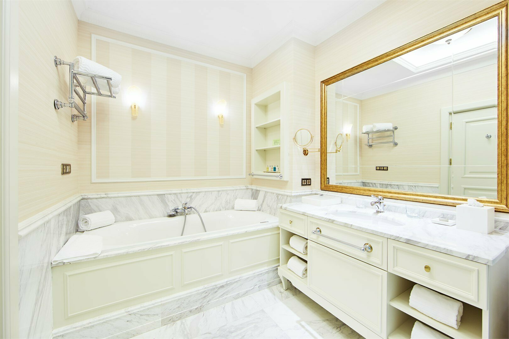 Делюкс с 2-мя односпальными кроватями