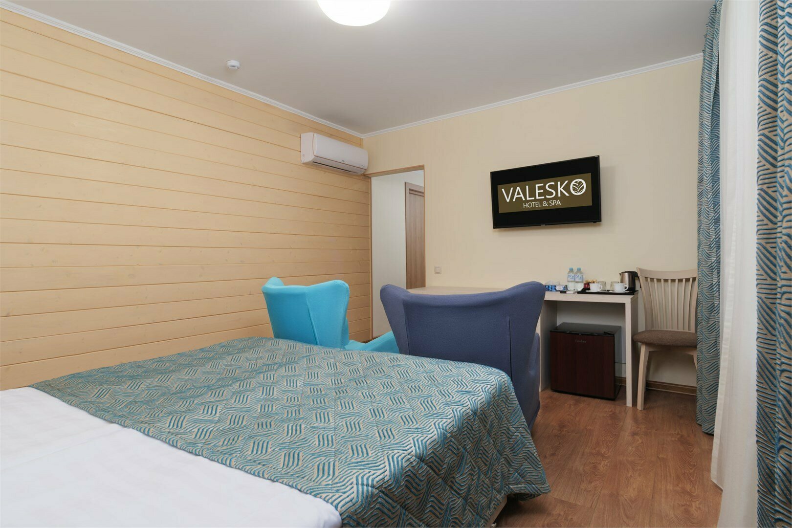 Комфорт плюс с балконом