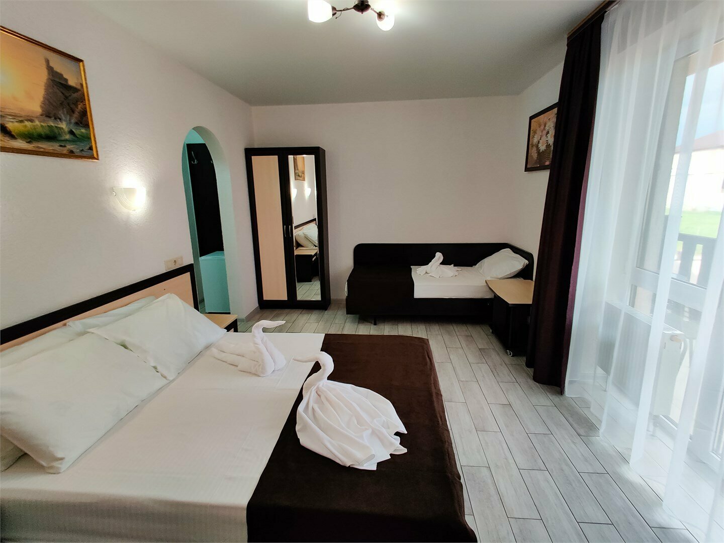 4-местный номер Стандарт с балконом