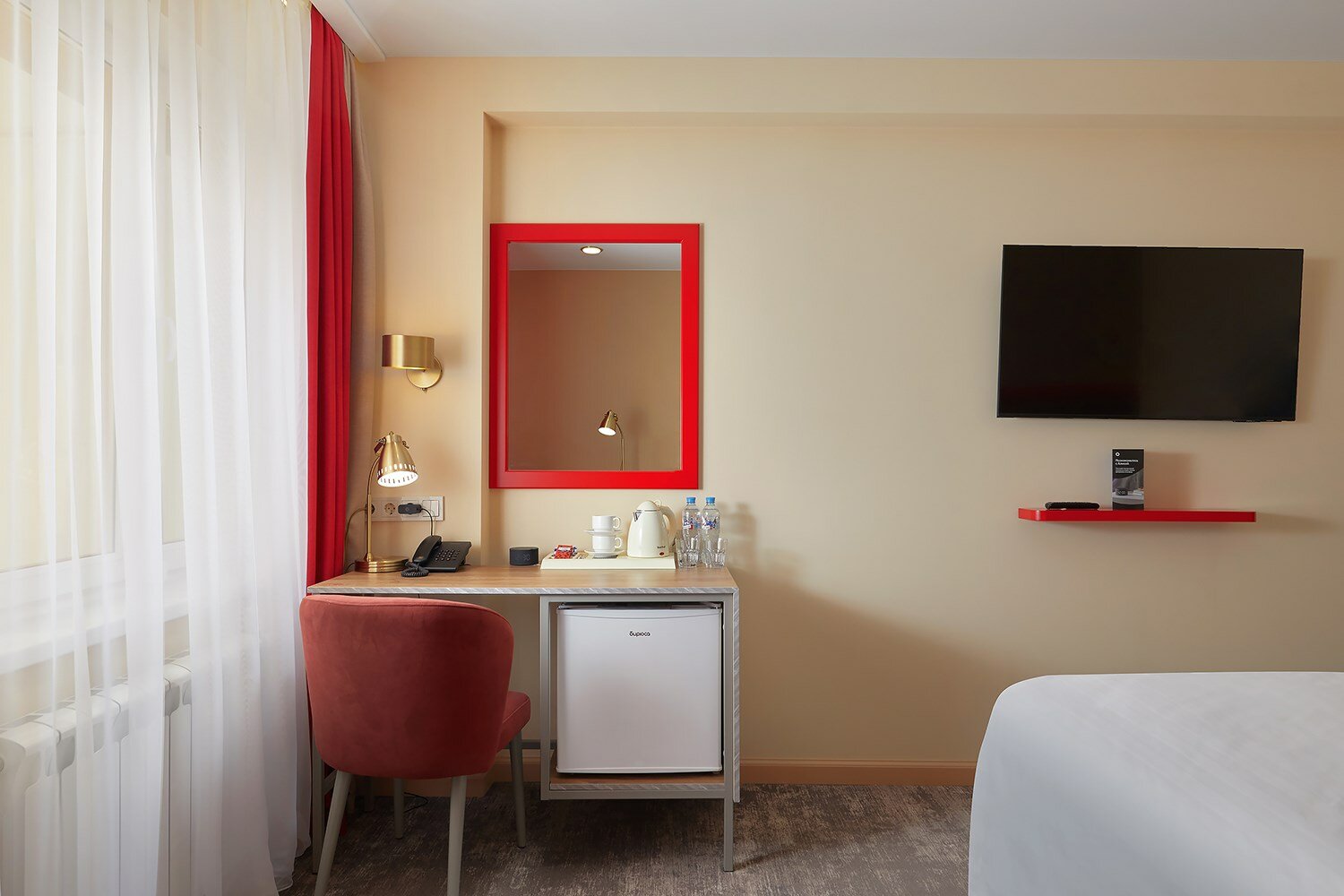 Арт с двумя раздельными кроватями