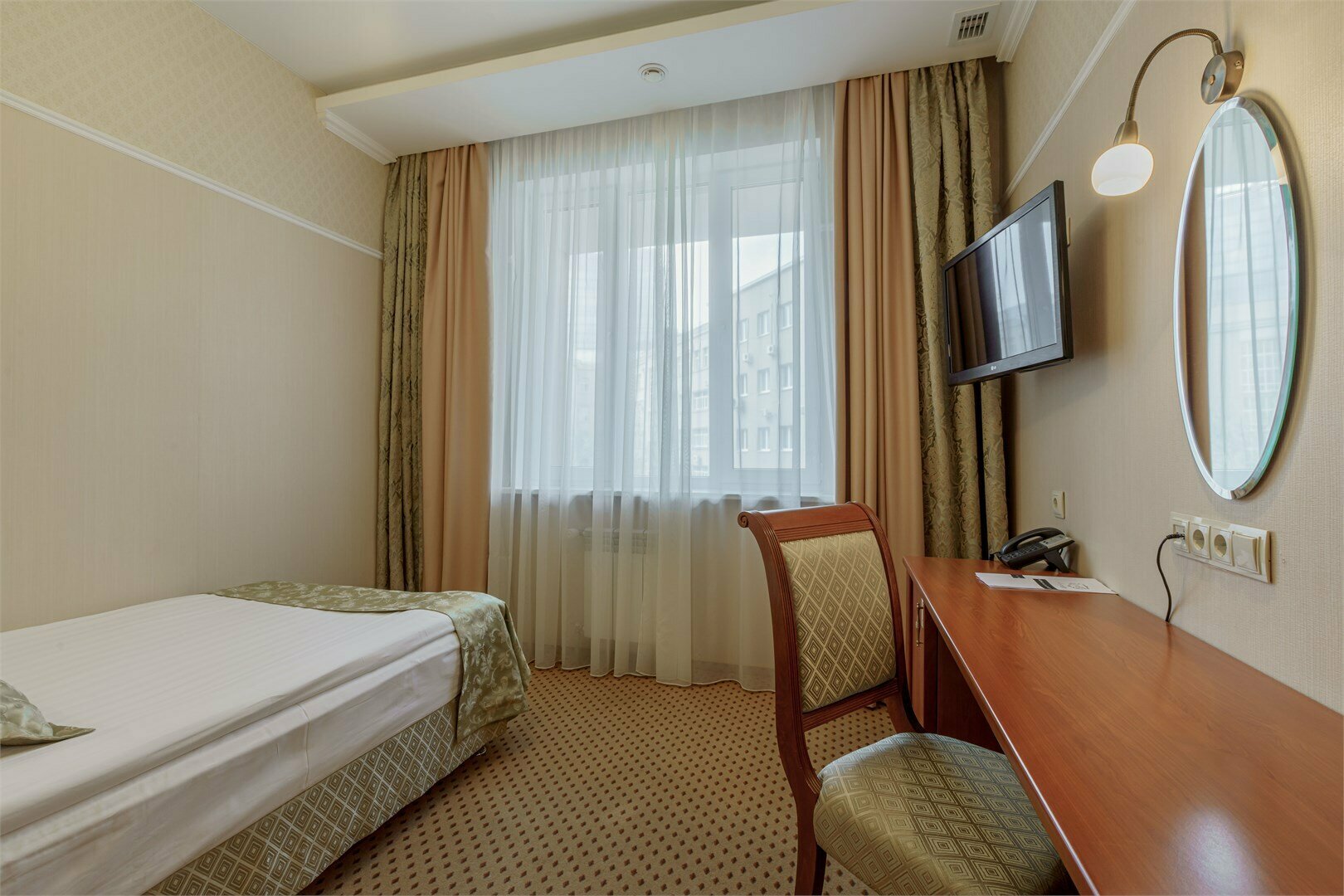 Одноместный номер с балконом