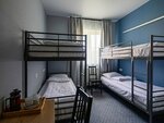 Четырехместный номер с душем в Freezone Inn