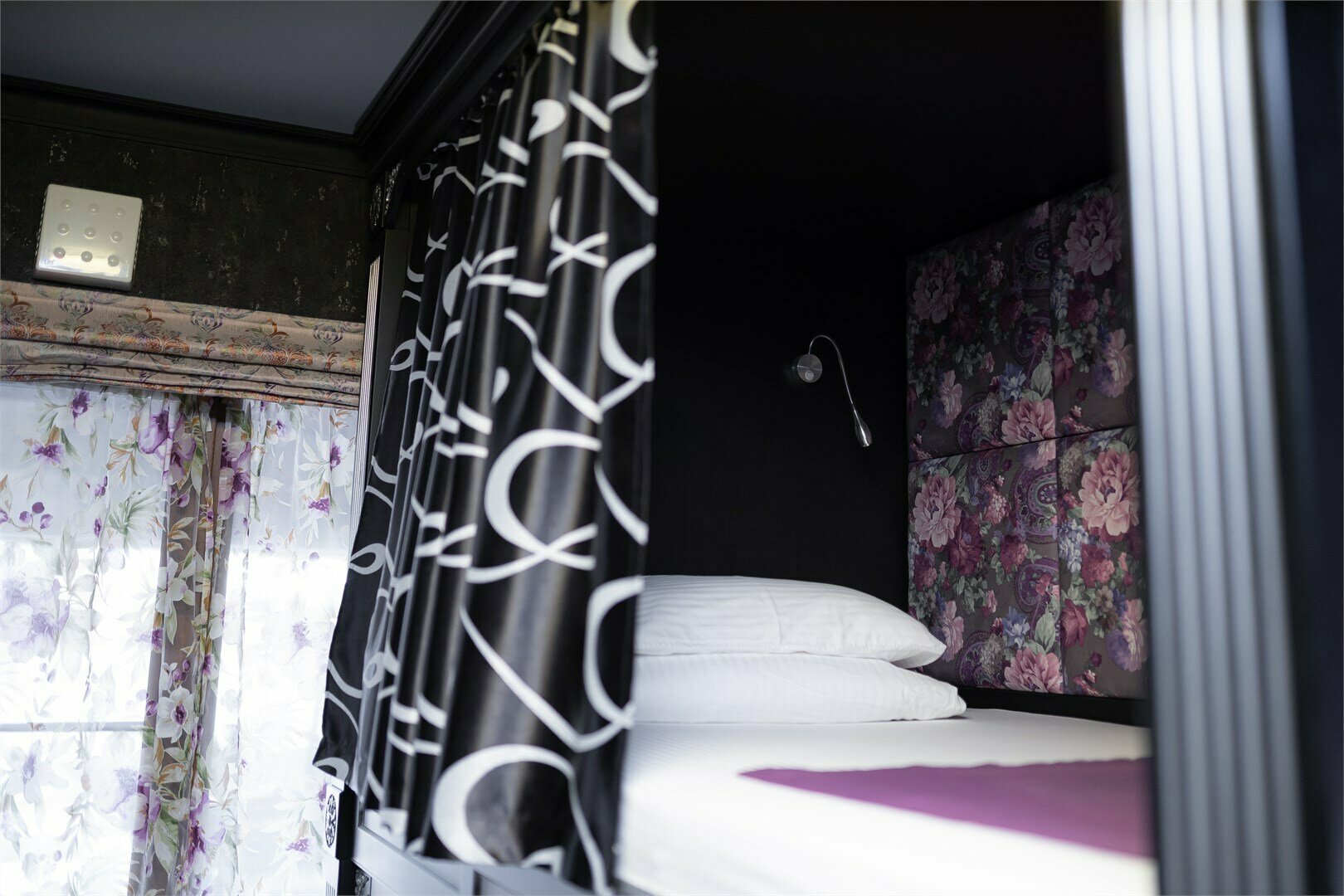 Место на двухъярусной кровати в общем 6-местном номере №6 для мужчин