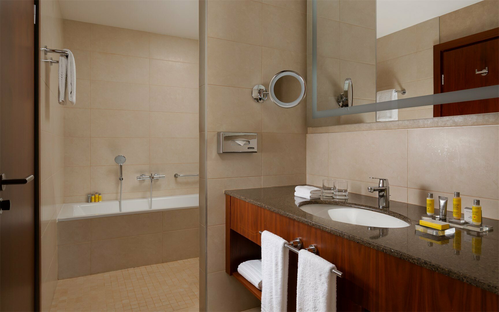 Полулюкс, включен завтрак