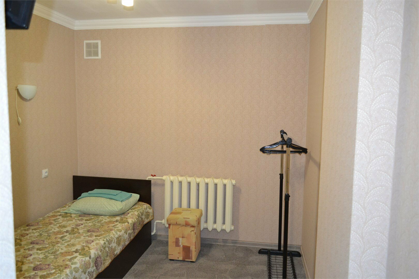 Стандарт 1-ой категории одноместный (без окна)