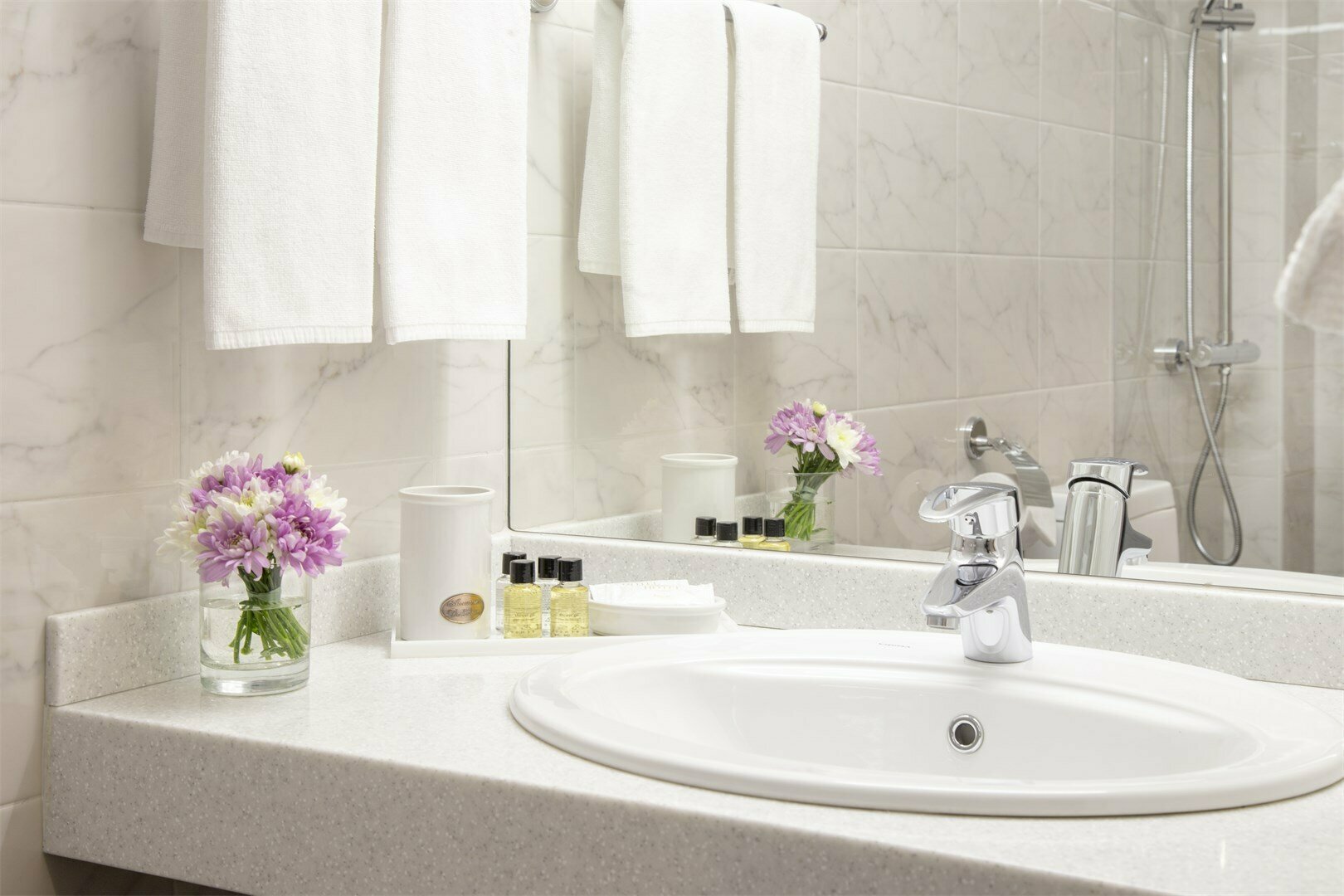 Номер «Комфорт» с 2 отдельными кроватями