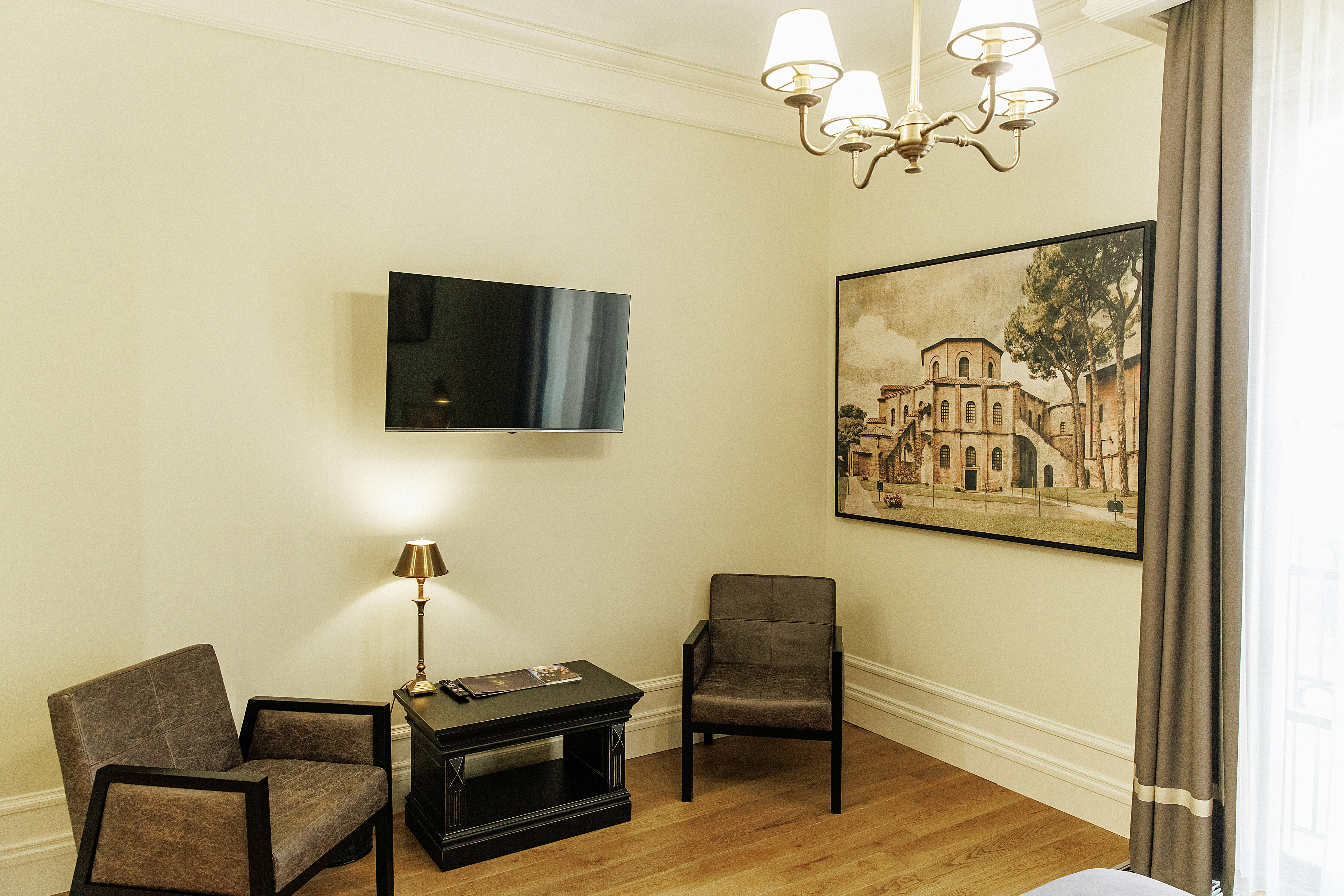 Стандарт Делюкс с двумя спальнями (две двуспальные кровати)