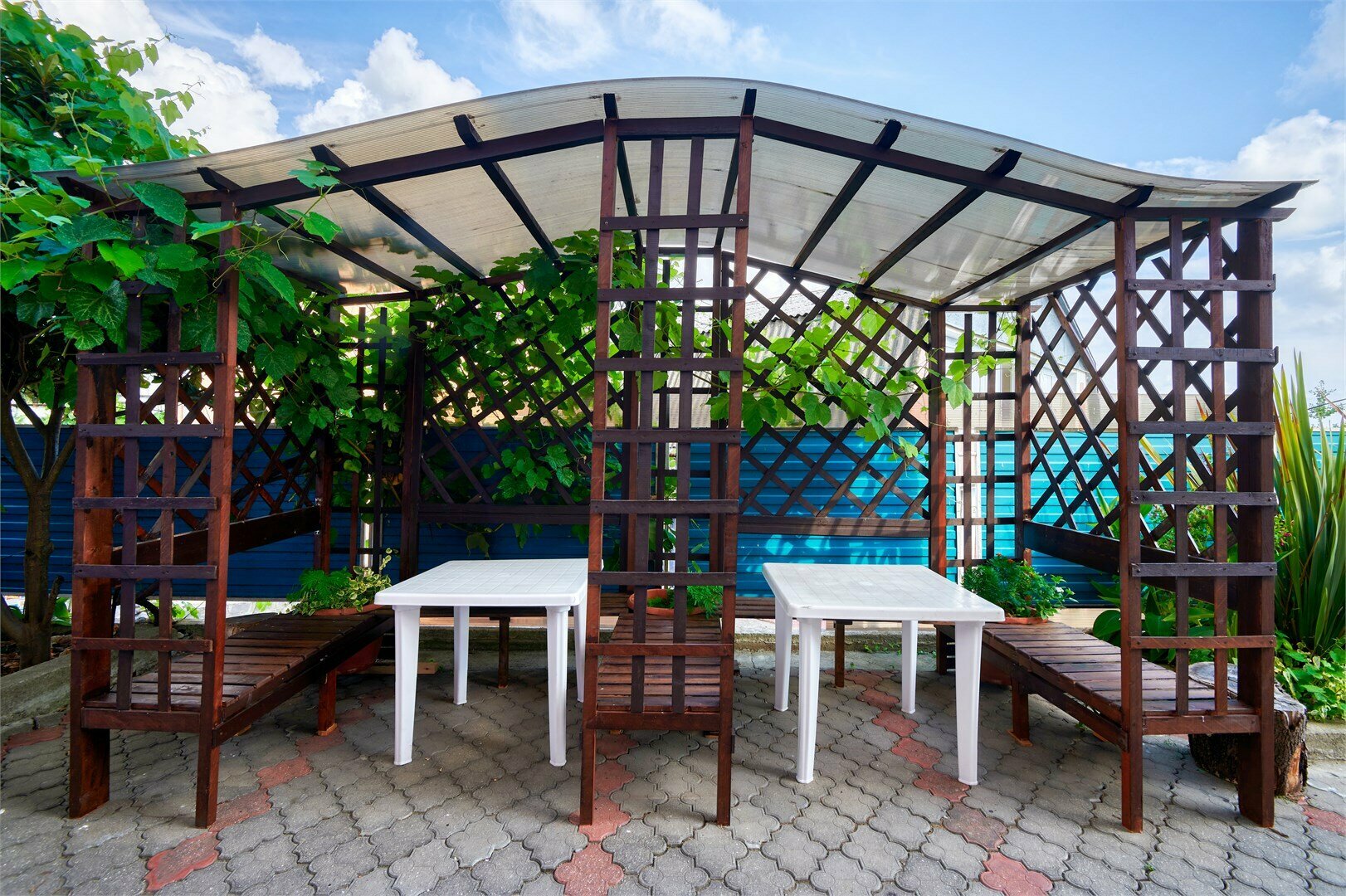 Семейный номер на нижней террасе