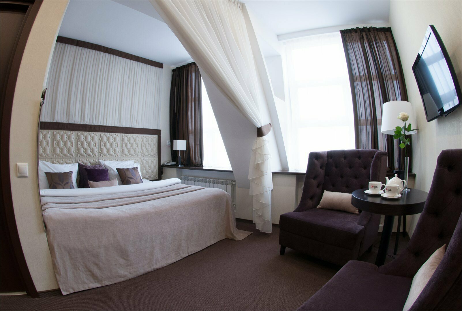 КОМФОРТ с кроватью King-size