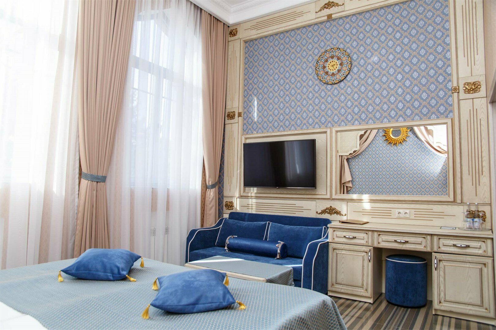 «Джуниор сюит» (31.12.25 г. Новогодний банкет включен в стоимость)