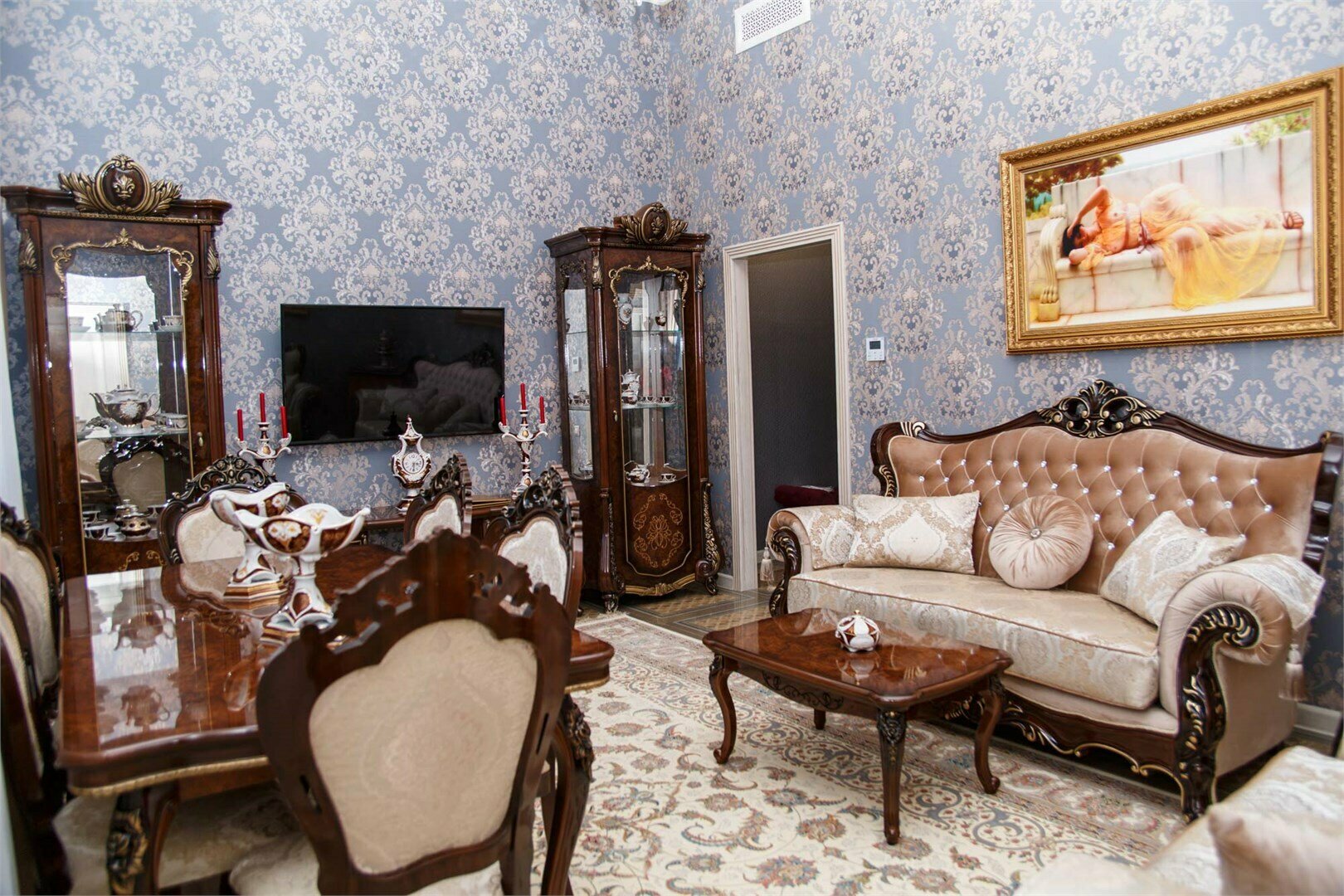 Царский люкс (31.12.25 г. Новогодний банкет включен в стоимость)