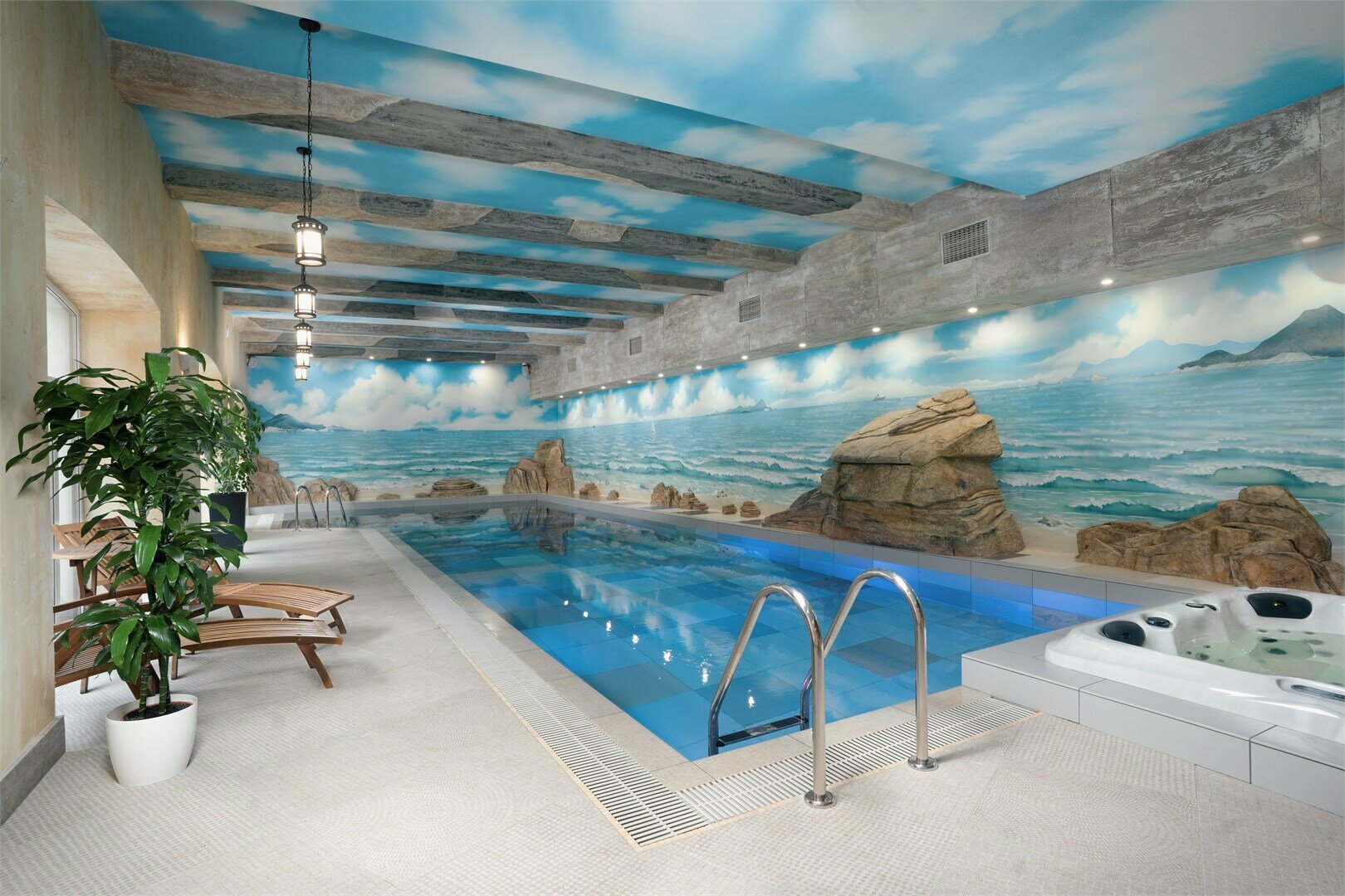 Супериор с видом на набережную реки Мойки