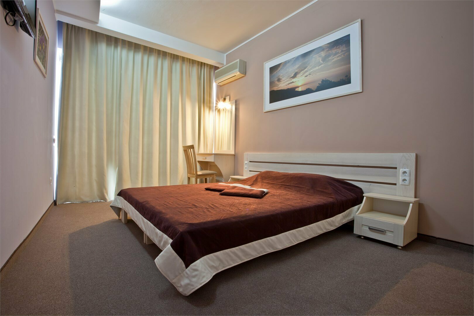 Стандартный без вида на море с видом на соседнее здание