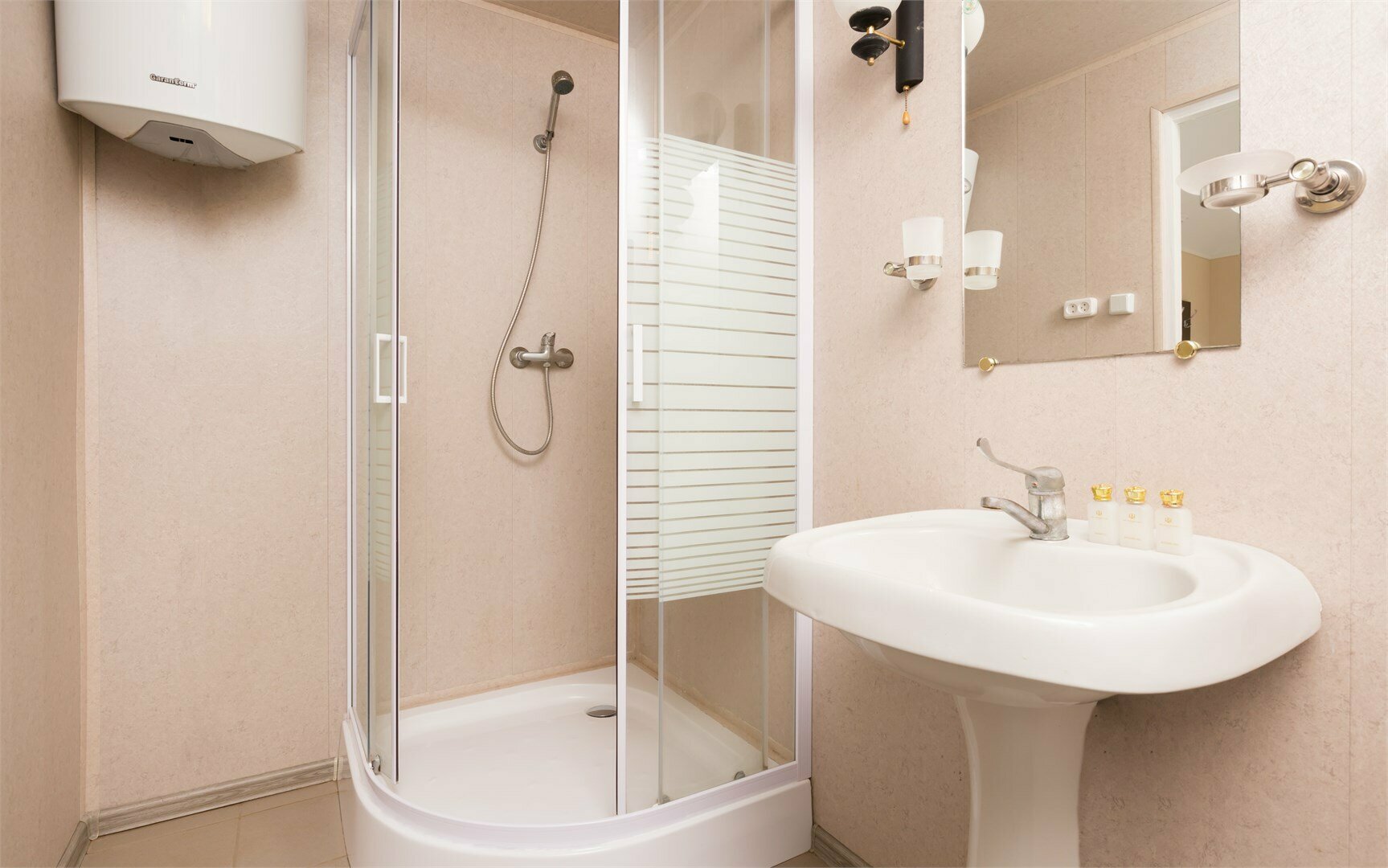 Комфорт двухкомнатный «Sungate»