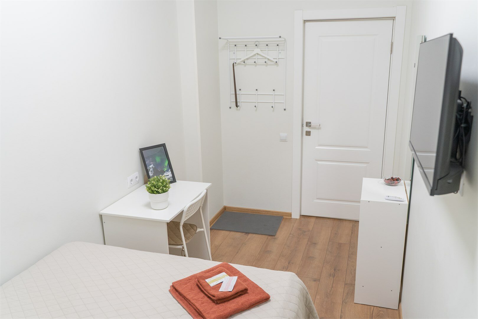 Двухместный номер с 1 кроватью и общей ванной комнатой