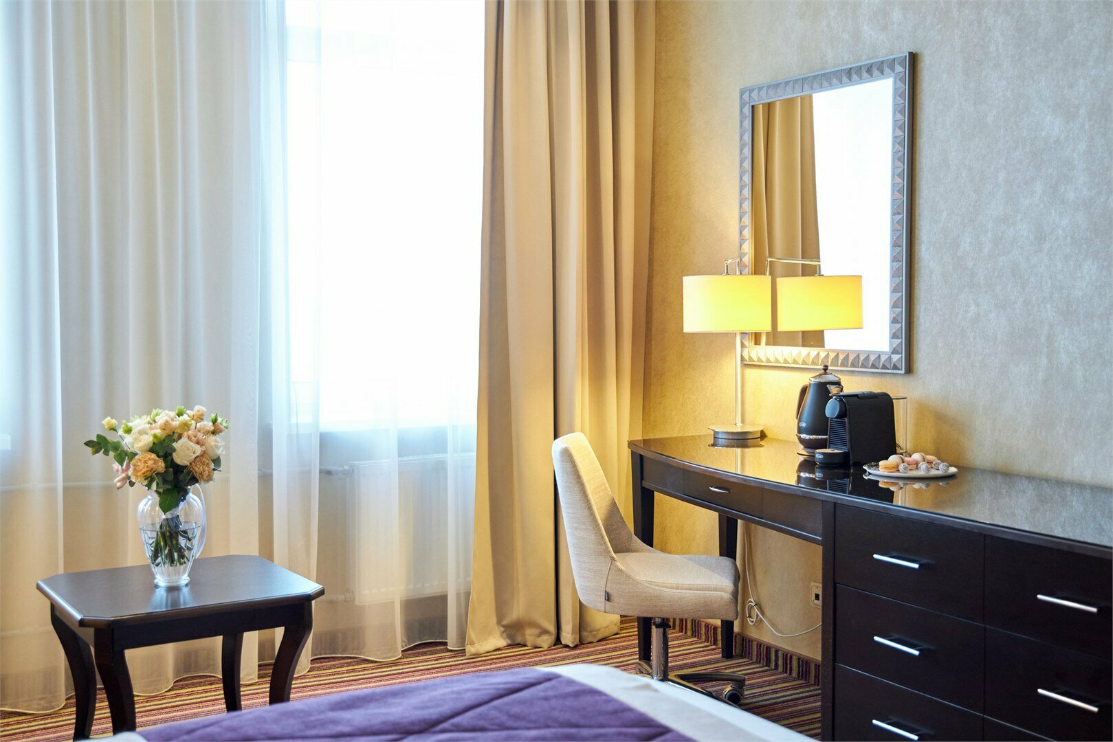 Стандарт с одной кроватью | Вид на Неву