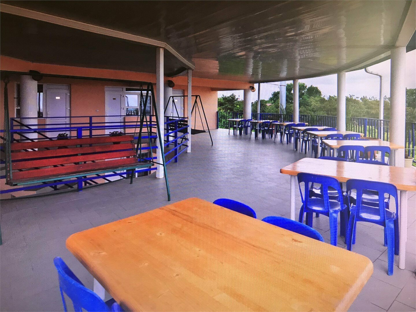 Трехместный номер с террасой