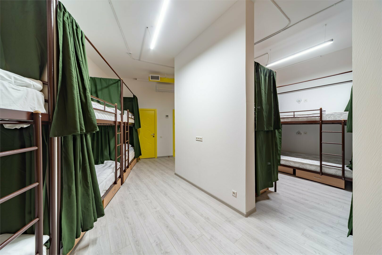 Общий 16-местный номер для мужчин и женщин