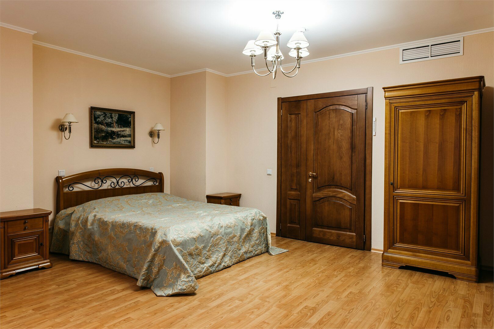 Люкс. Главный корпус