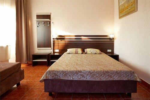 Улучшенный номер с видом на море и балконом