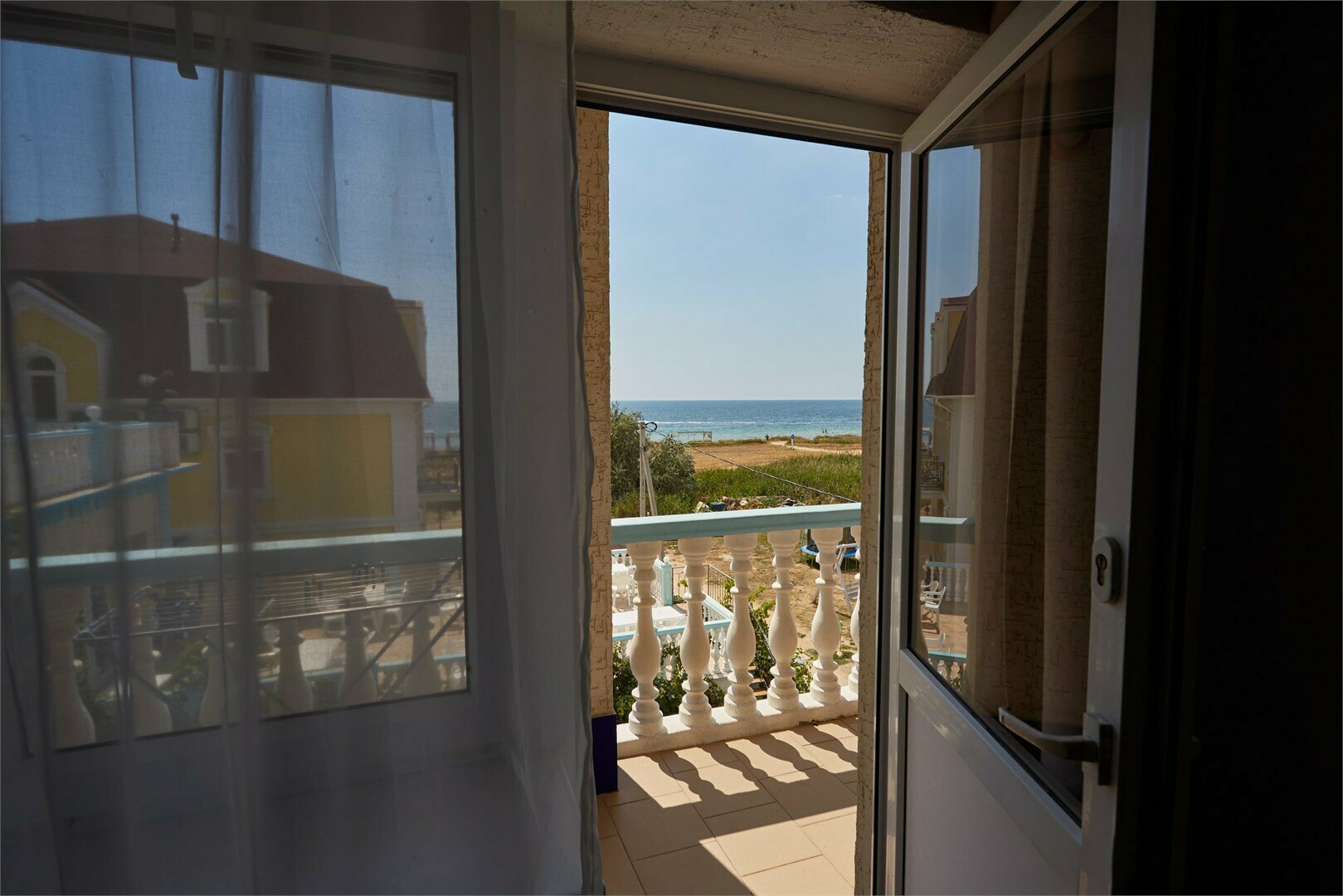 Улучшенный трехместный номер с видом на море