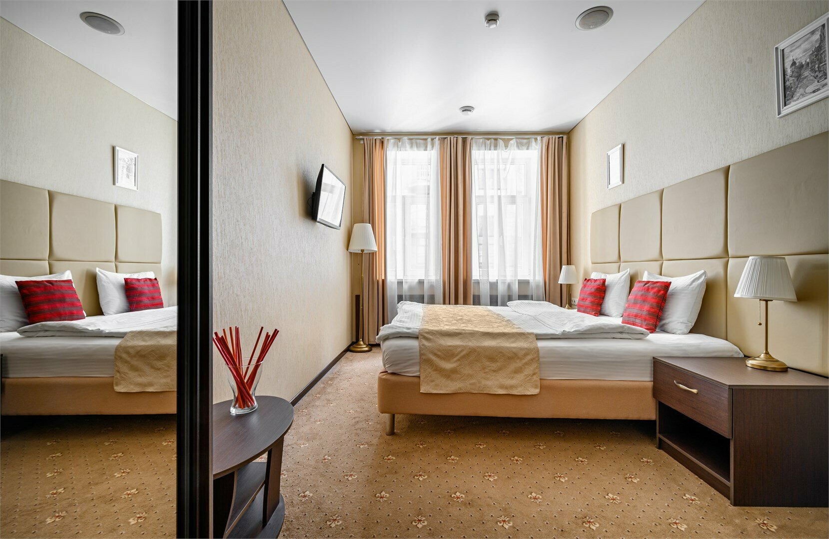 Номер Комфорт с одной или двумя кроватями