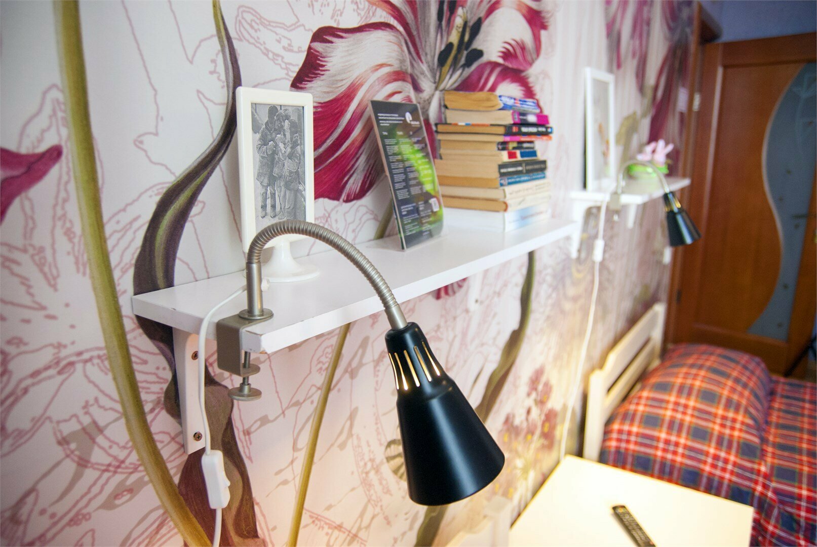 Двухместный номер с 2 отдельными кроватями и общей ванной комнатой