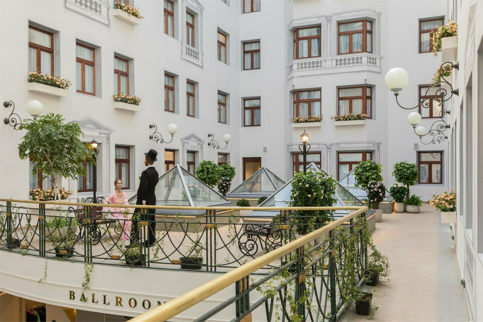 Делюкс Премиум с двумя кроватями и видом на Атриум