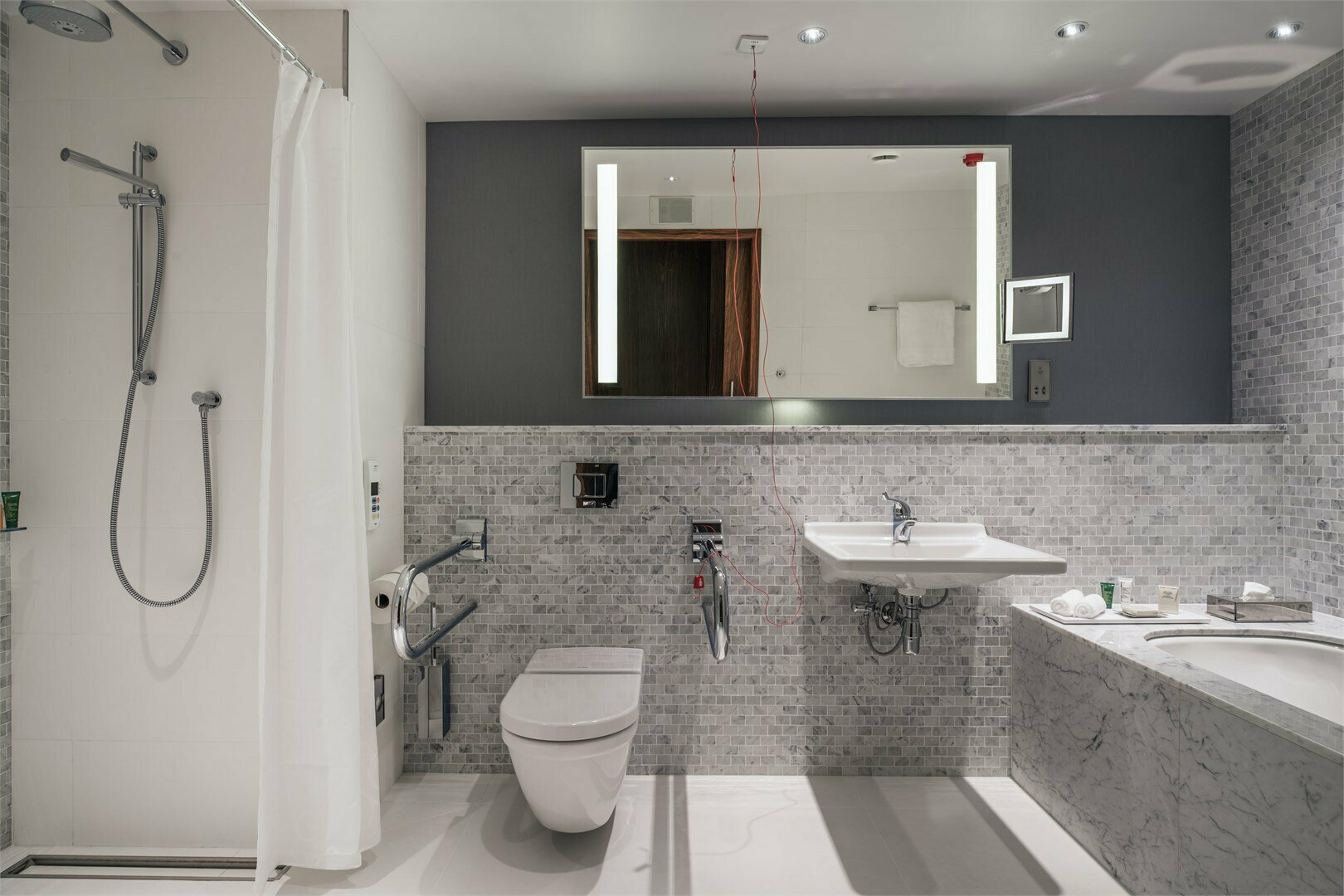 НОМЕР С ДВУМЯ ОДНОСПАЛЬНЫМИ КРОВАТЯМИ (TWIN) С ВИДОМ ВО ДВОР