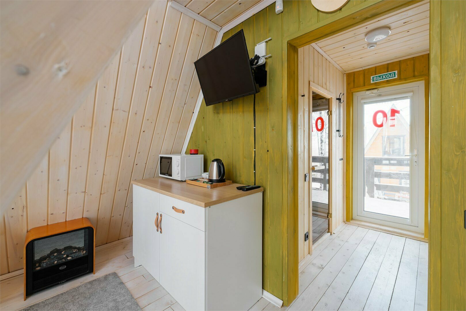 Коттедж 4-местный коттедж с мини-кухней и сауной