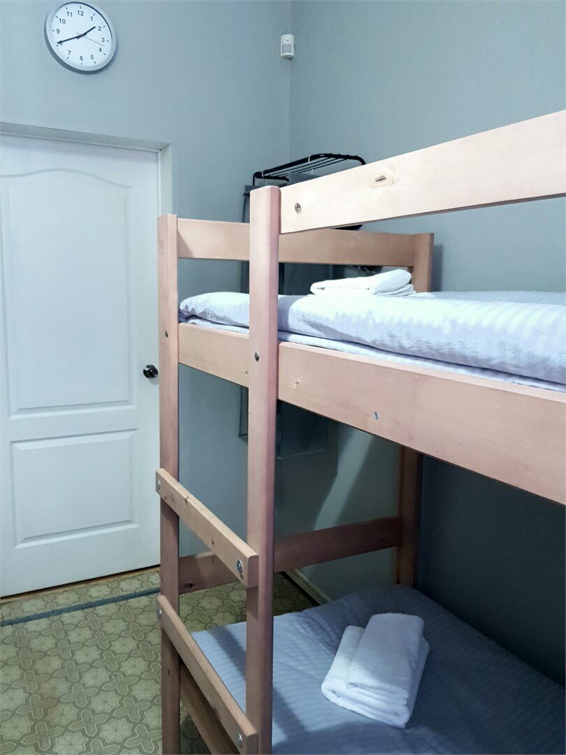 (Хостел Alen) Эконом 4-местный с душем и санузлом на этаже