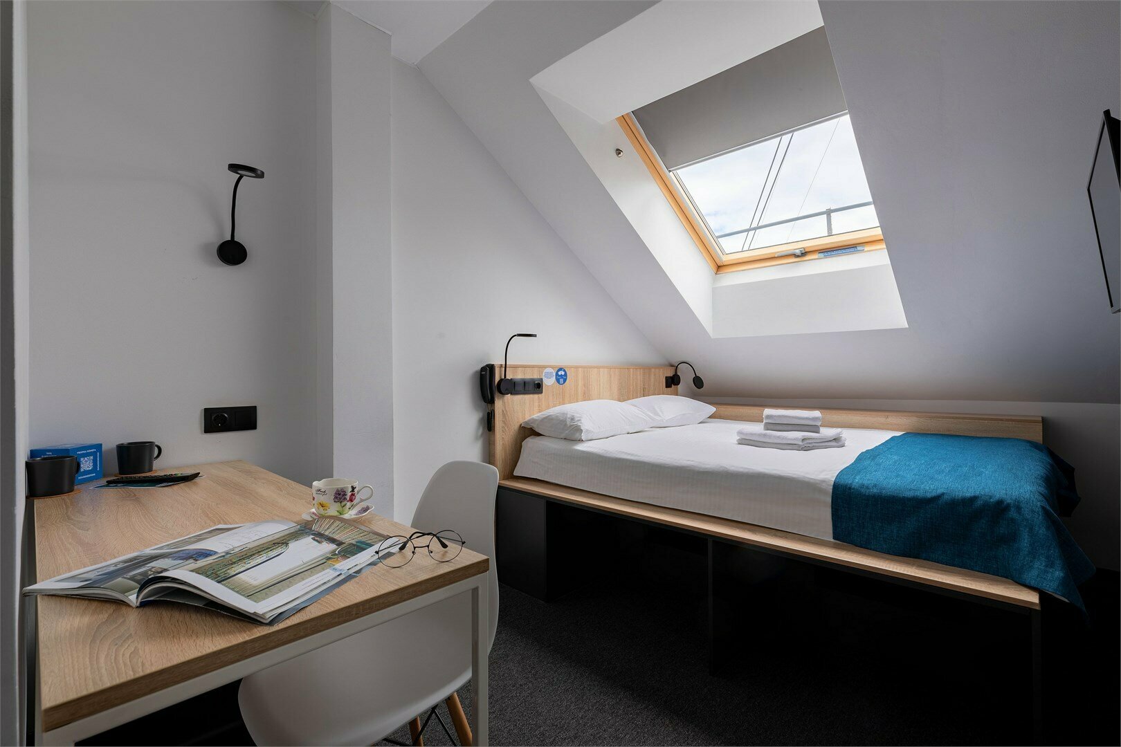 izzzi MANSARDA CONNECT 2+2 с кондиционером