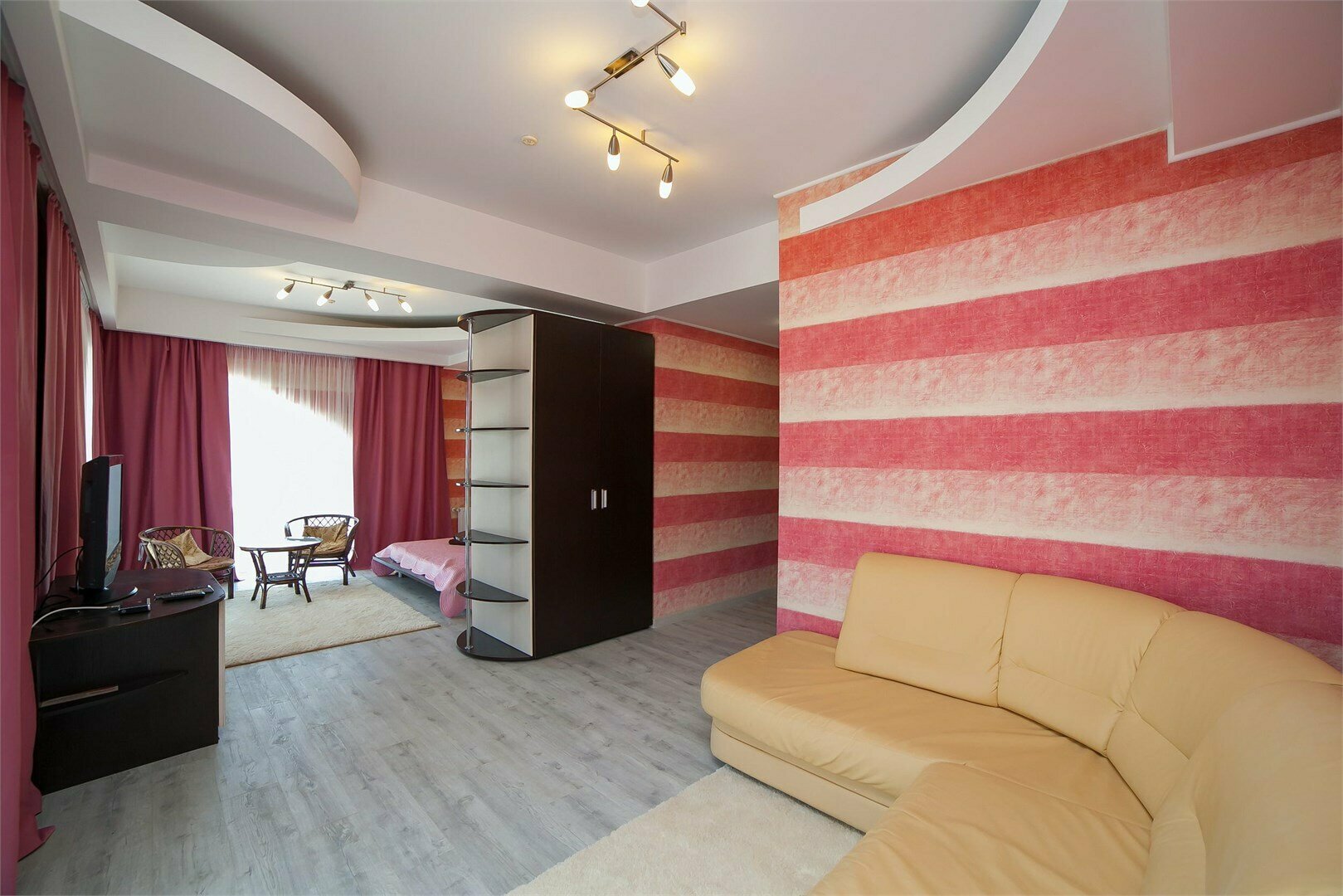 Люкс Red 1 этаж без балкона