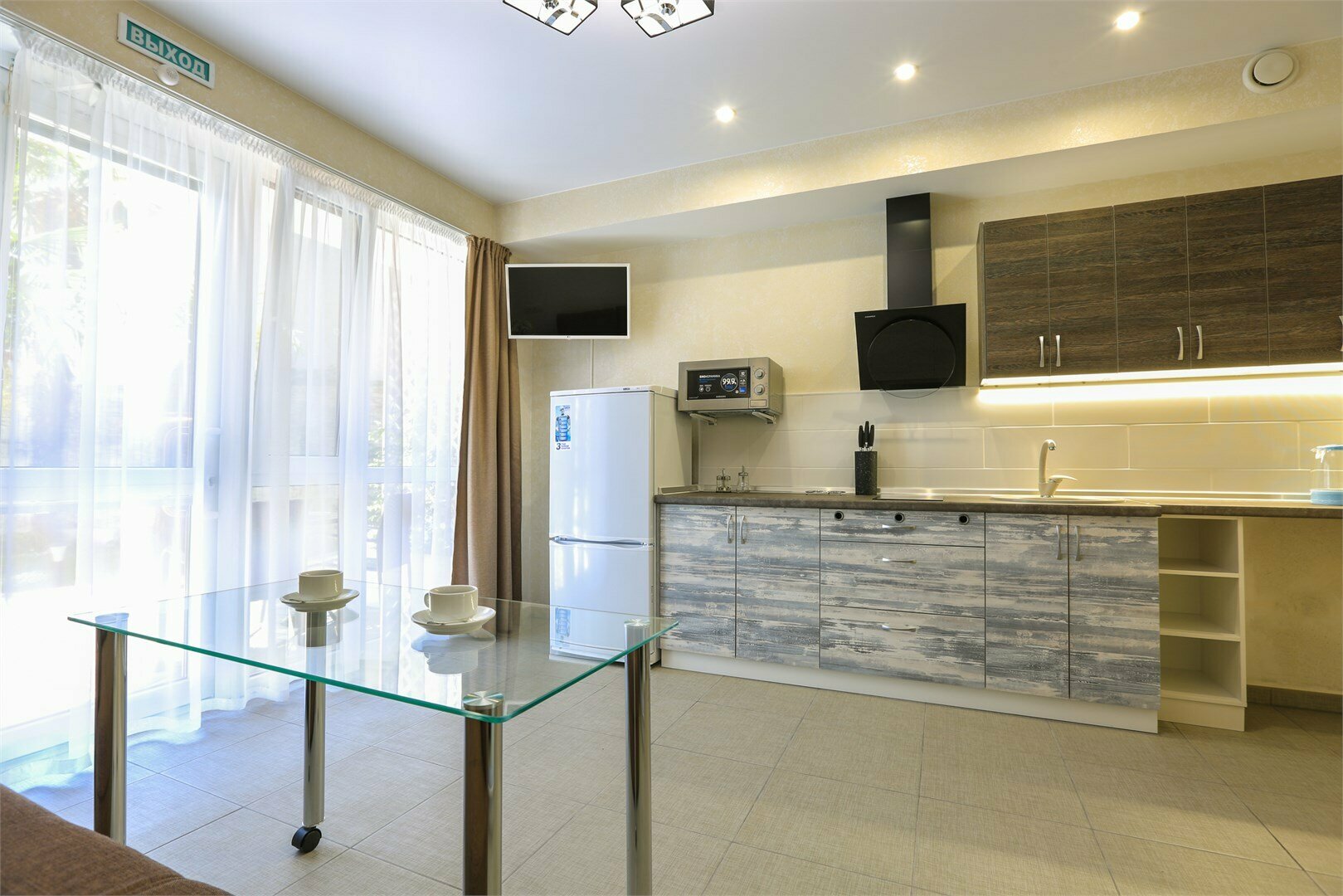 4-х мест 2-комн с кухней