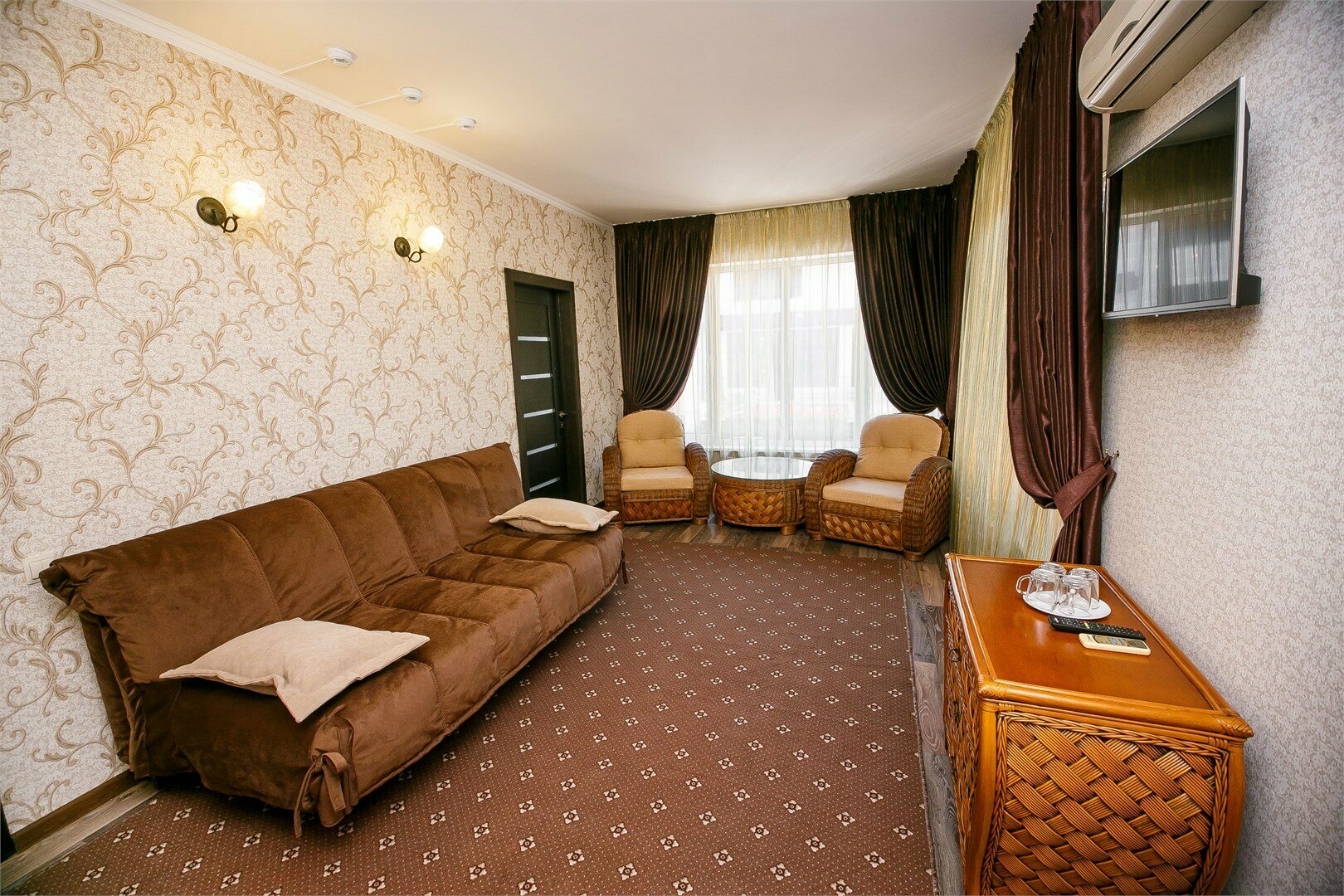 Люкс с видом на город