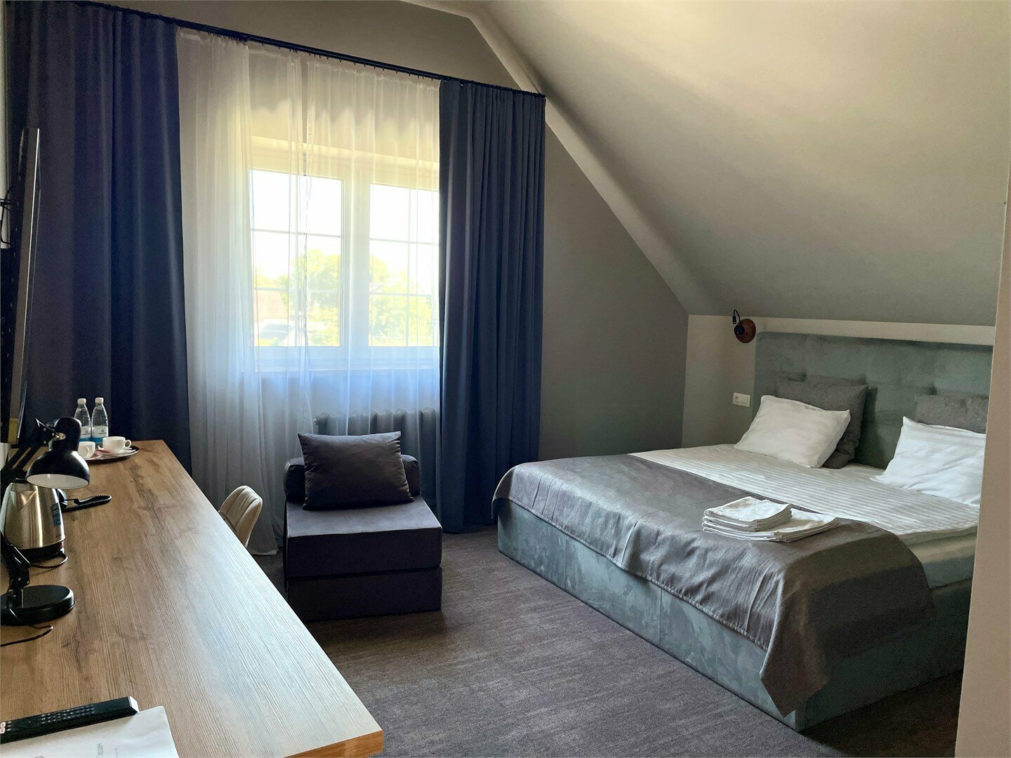 Полулюкс 2-местный + 1 дополнительное место