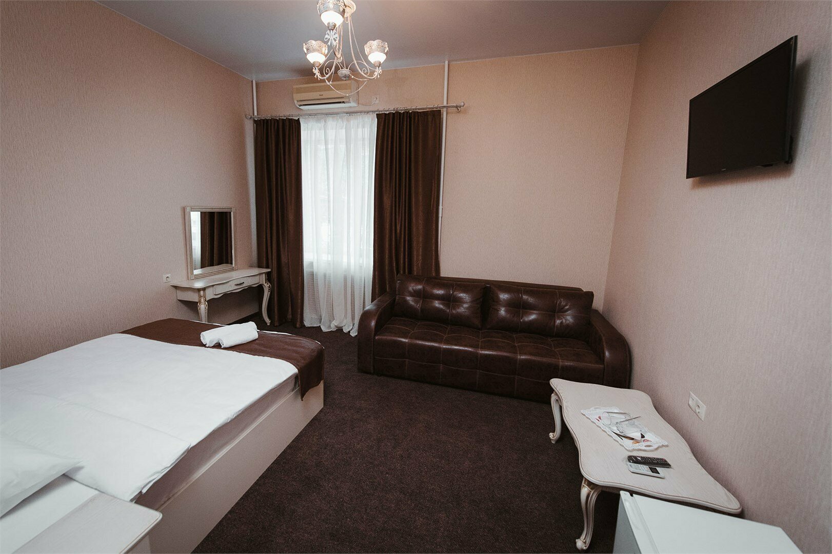 Улучшенный двухместный номер с 1 кроватью