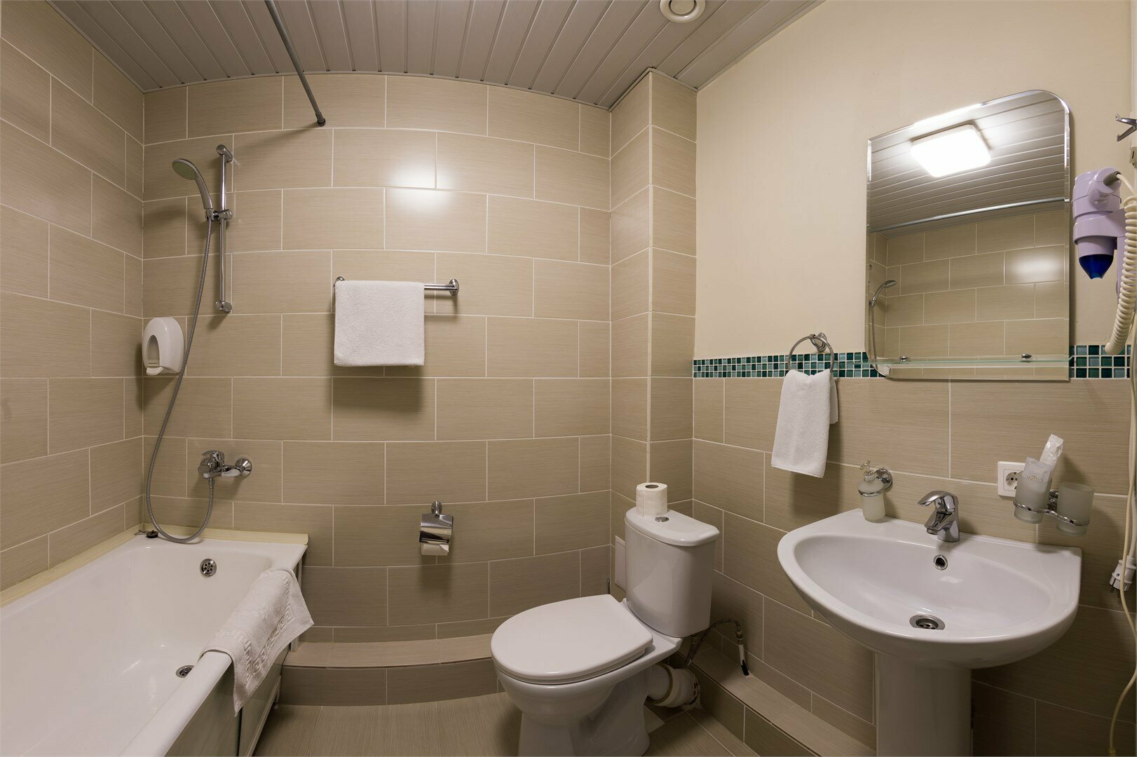 Джуниор сьют