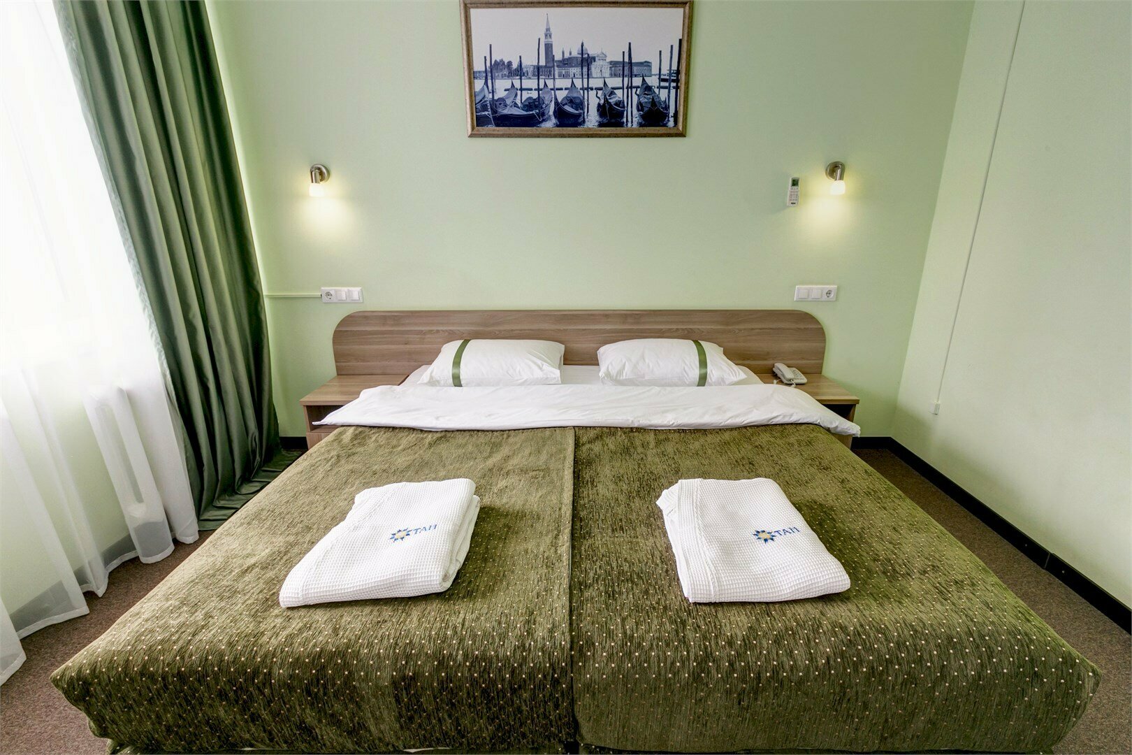 Джуниор сьют