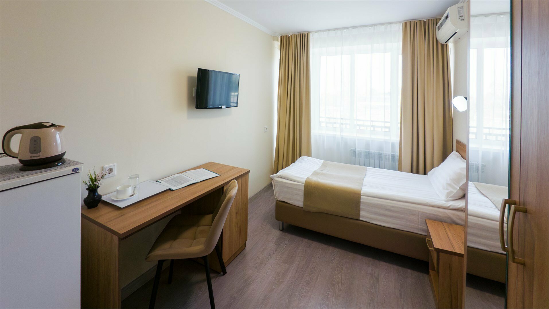 Стандарт однокомнатный одноместный Комфорт с 1 спальной кроватью