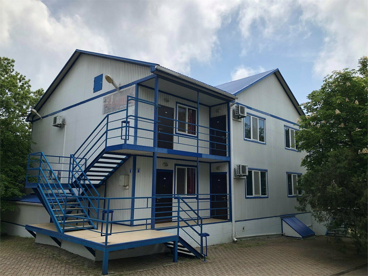 Двухкомтнатный номер в летнем домике