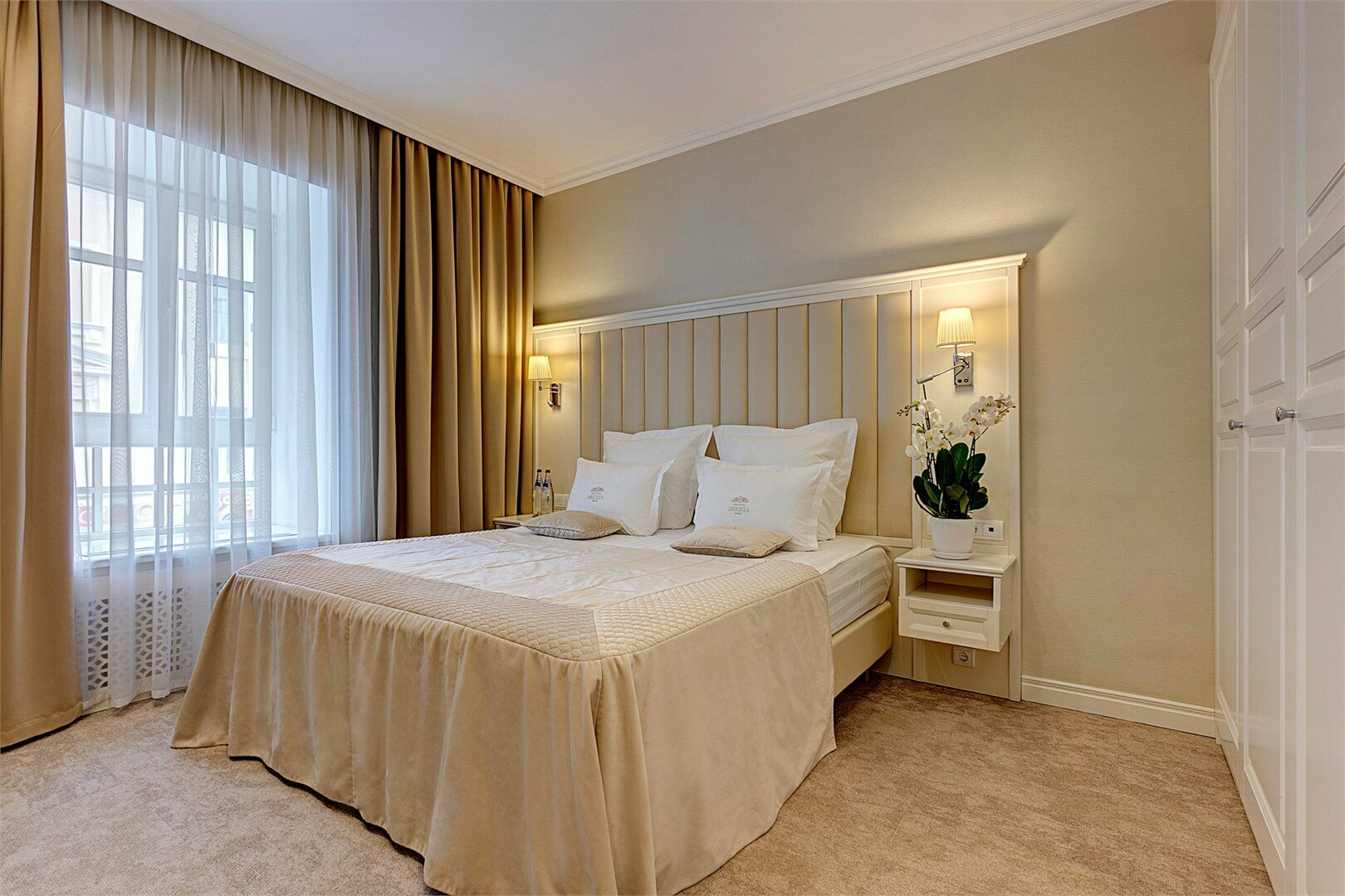 Люкс с кроватью размера «king-size»