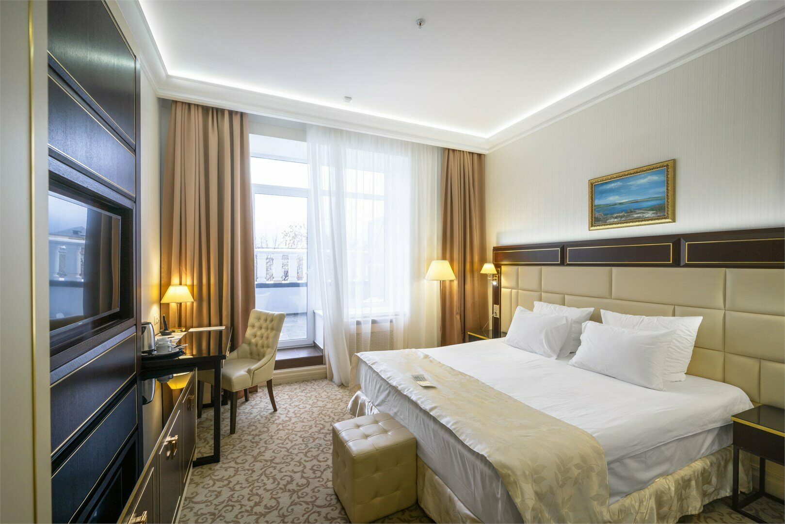 Стандартный номер с балконом и 1 двуспальной кроватью