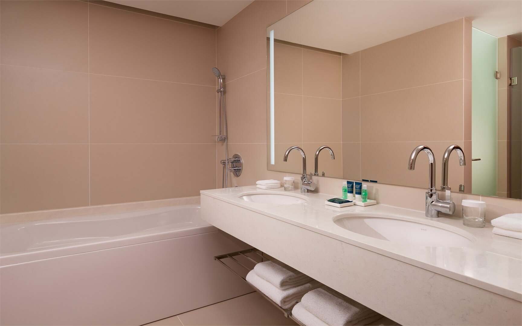 Люкс (2 комнаты)