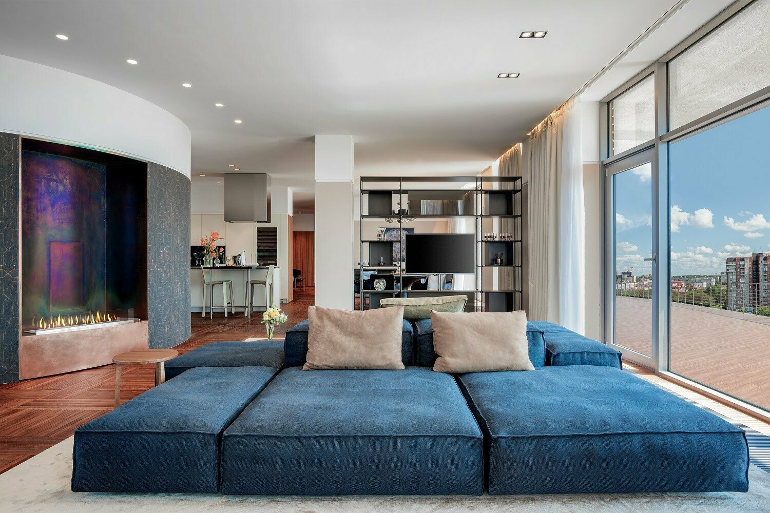 СЮИТ КОРОЛЕВСКИЙ САД