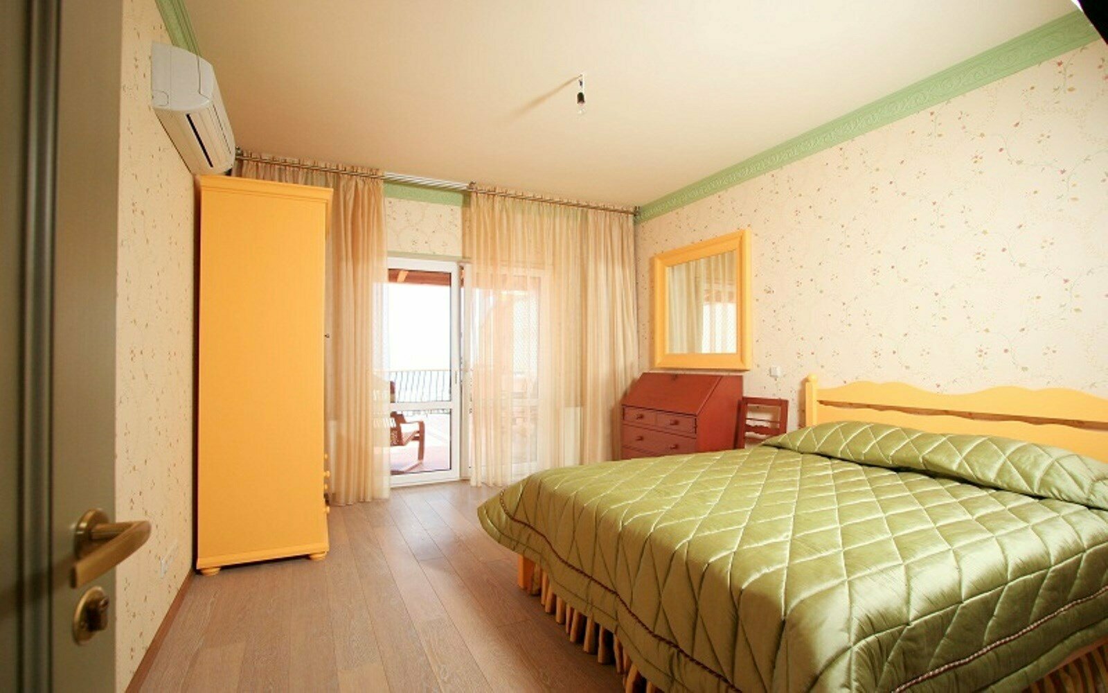 3-уровневые пятикомнатные апартаменты с видовой террасой № 503